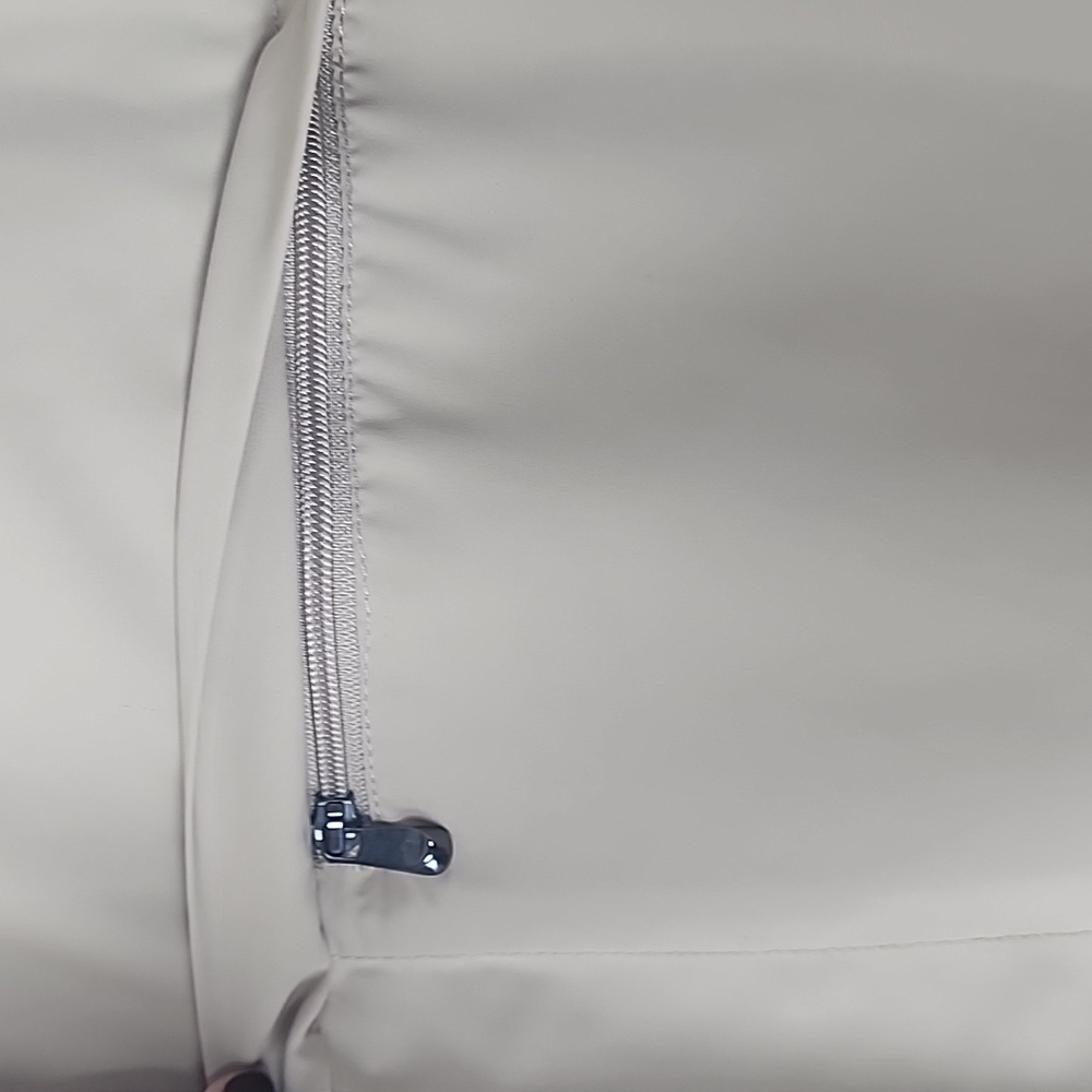 Scottevest RFID Travel Vest. - Picture 10 of 15